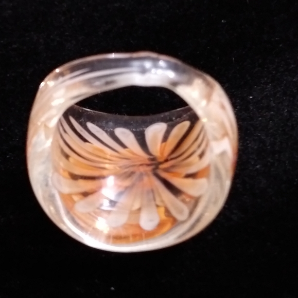 Artisian Glass Ring - Picture 4 of 5